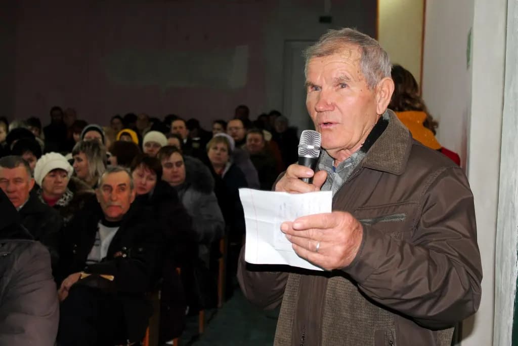 Бесленеевцы задают вопросы главе