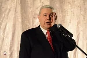 Евгений Петросян