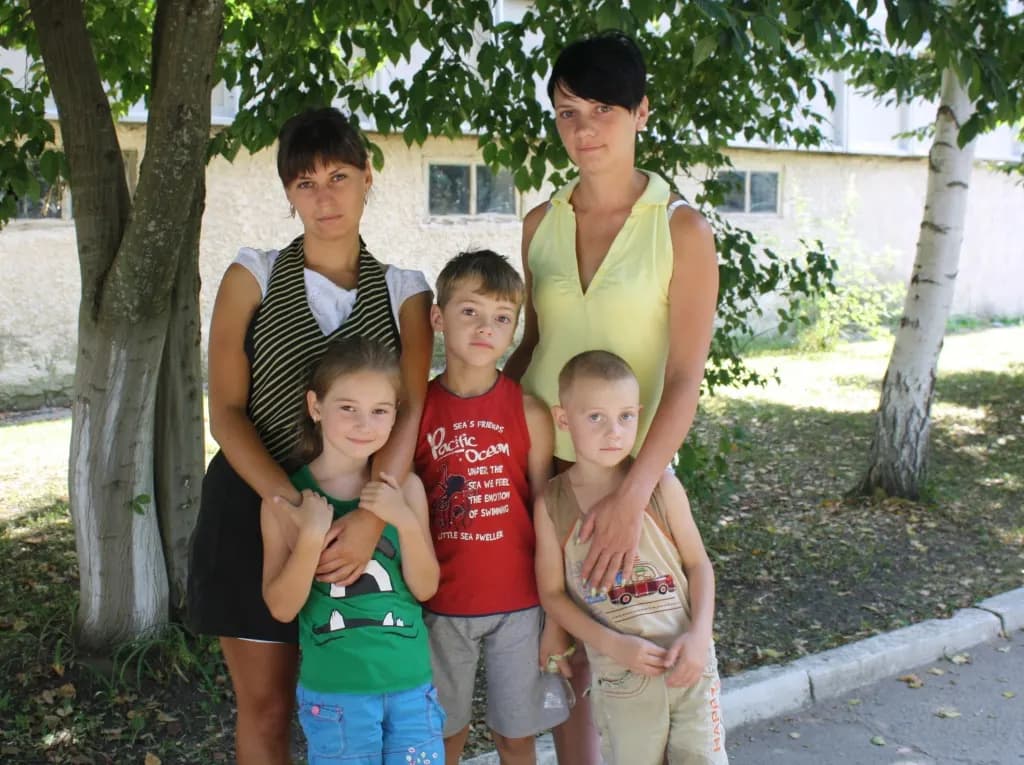 Полина Обратенко и Елена Чепикова