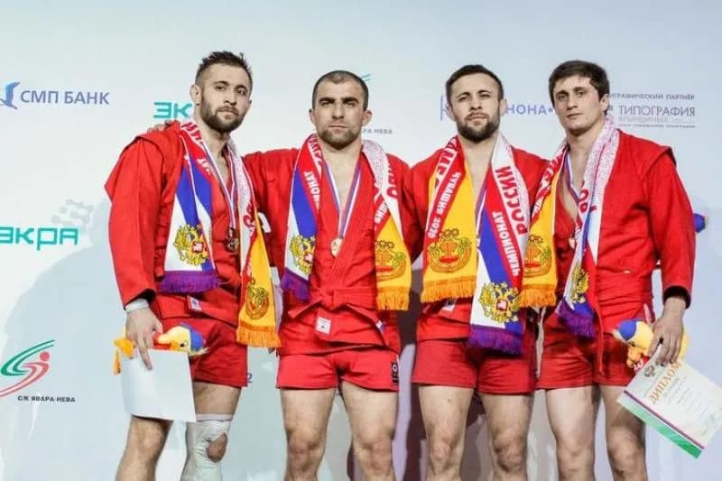 На фото Бислан Надюков второй слева