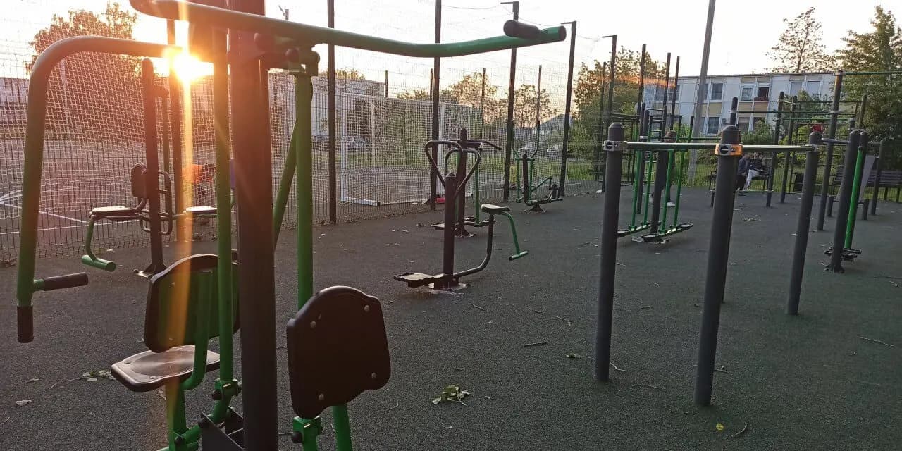 photo1684731635