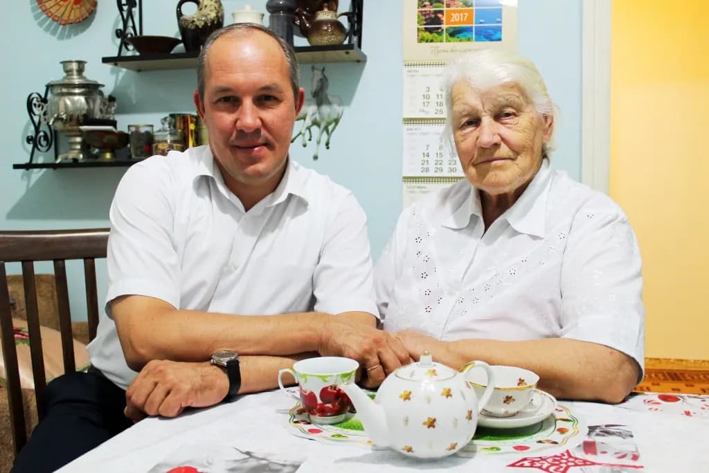 Сергей Ласунов с мамой