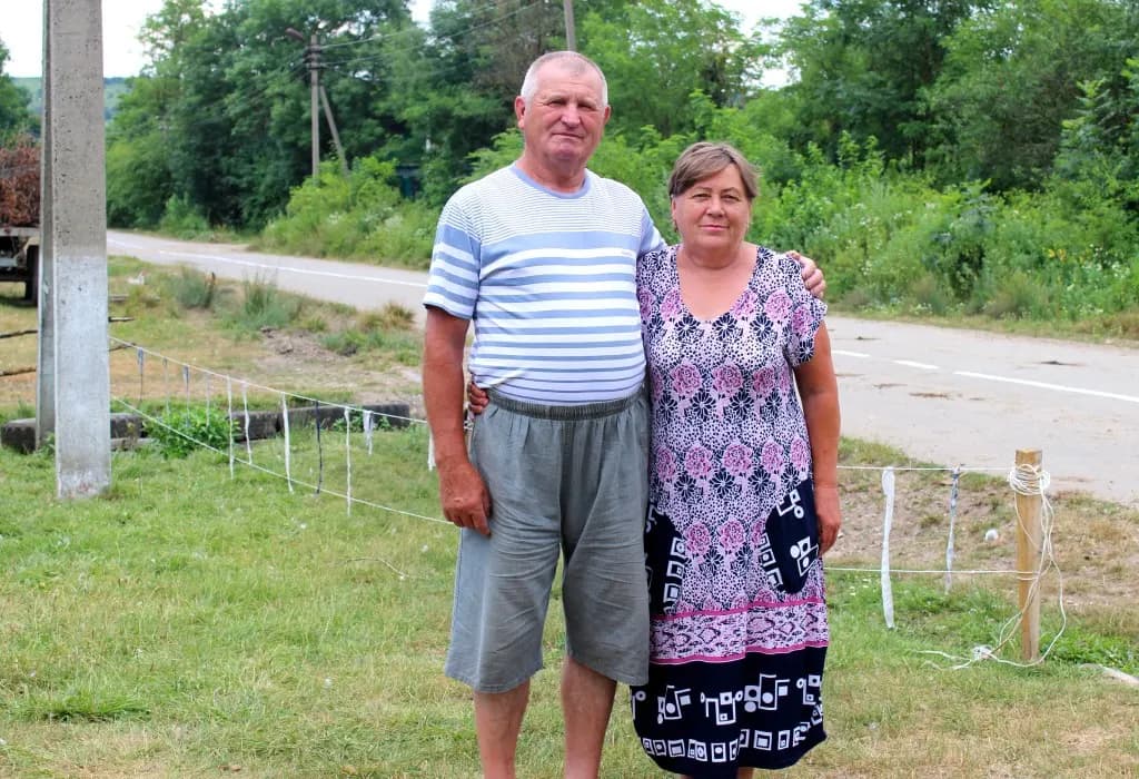 Супруги Сурковы
