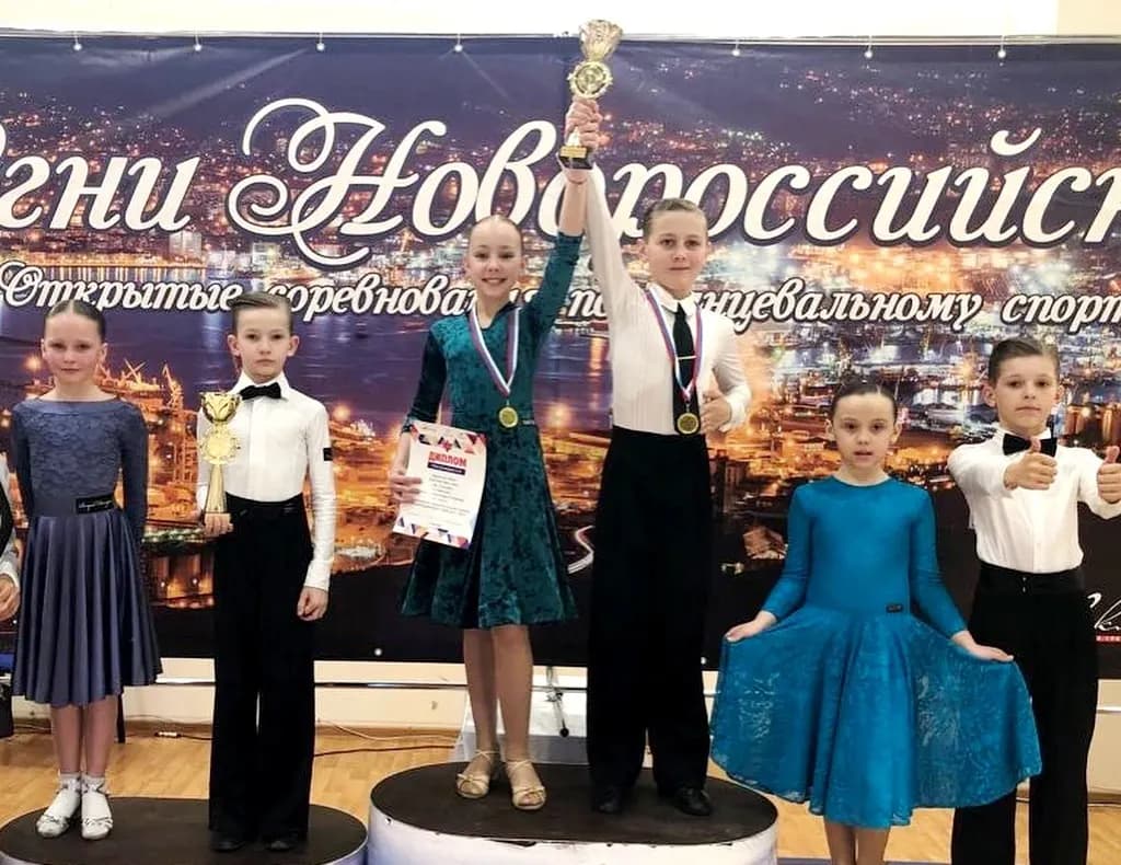 Танцоры Данза Виты в Новороссийске