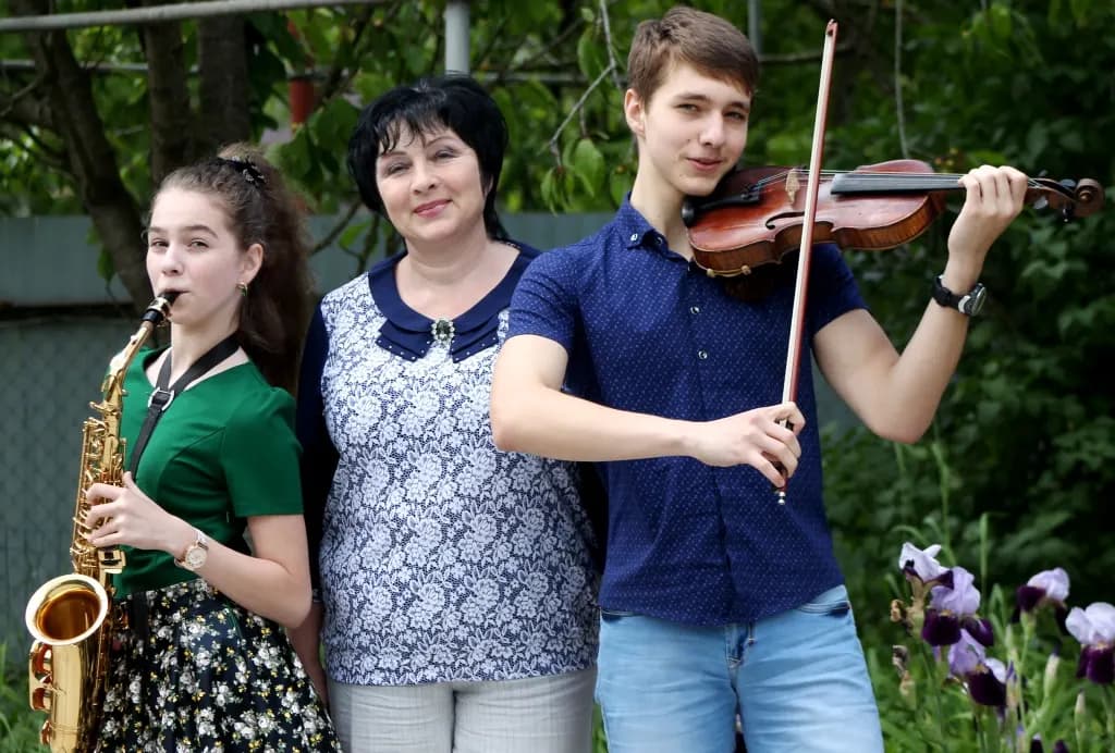 Творческая часть семьи Грициенко