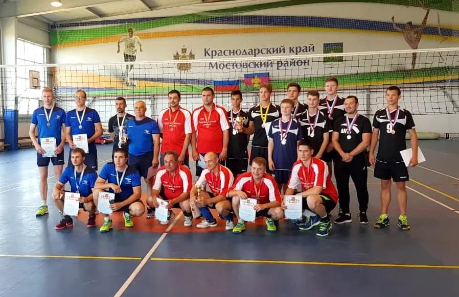 Участники турнира памяти Кузьменко