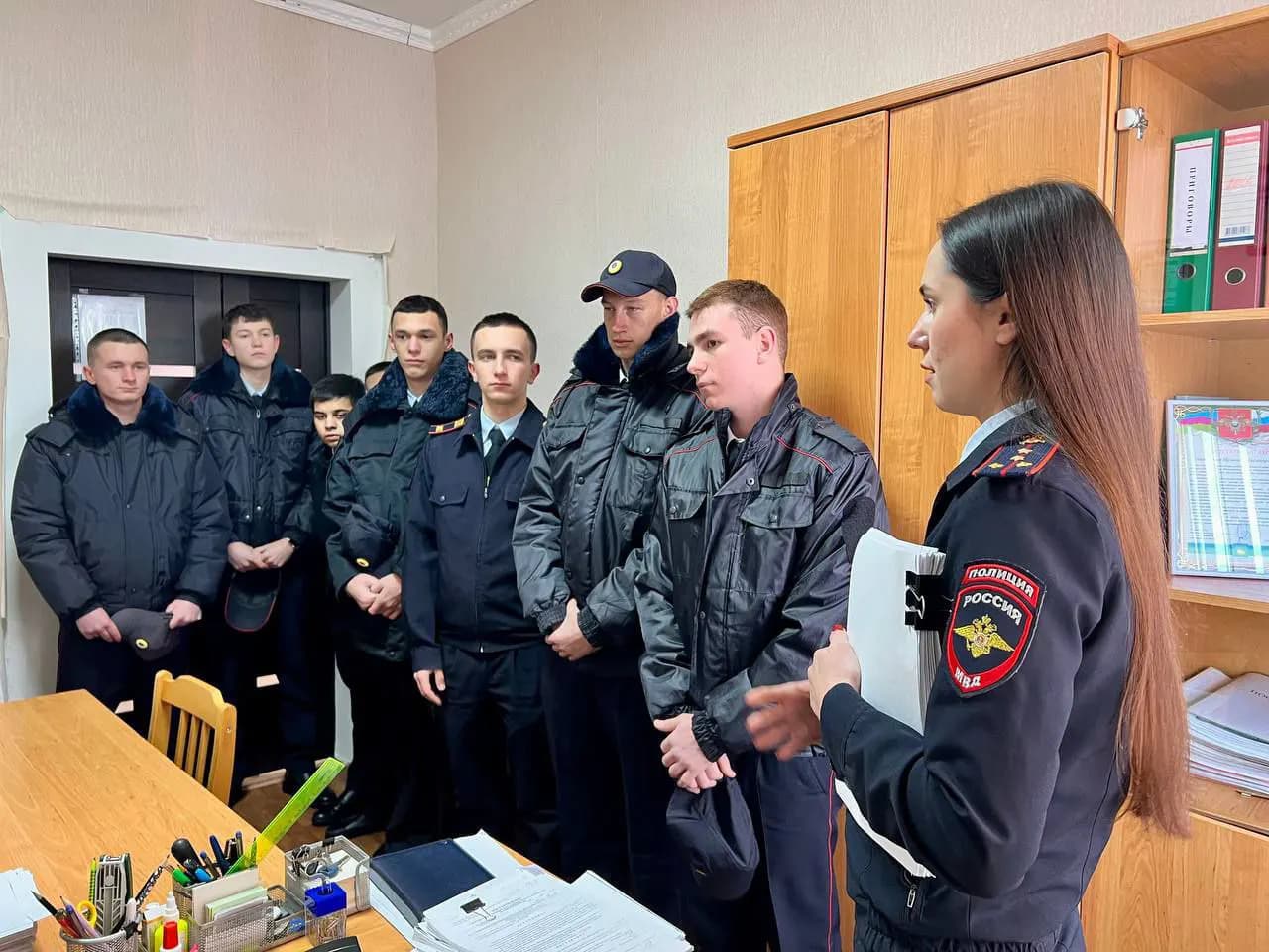 в полиции студенты
