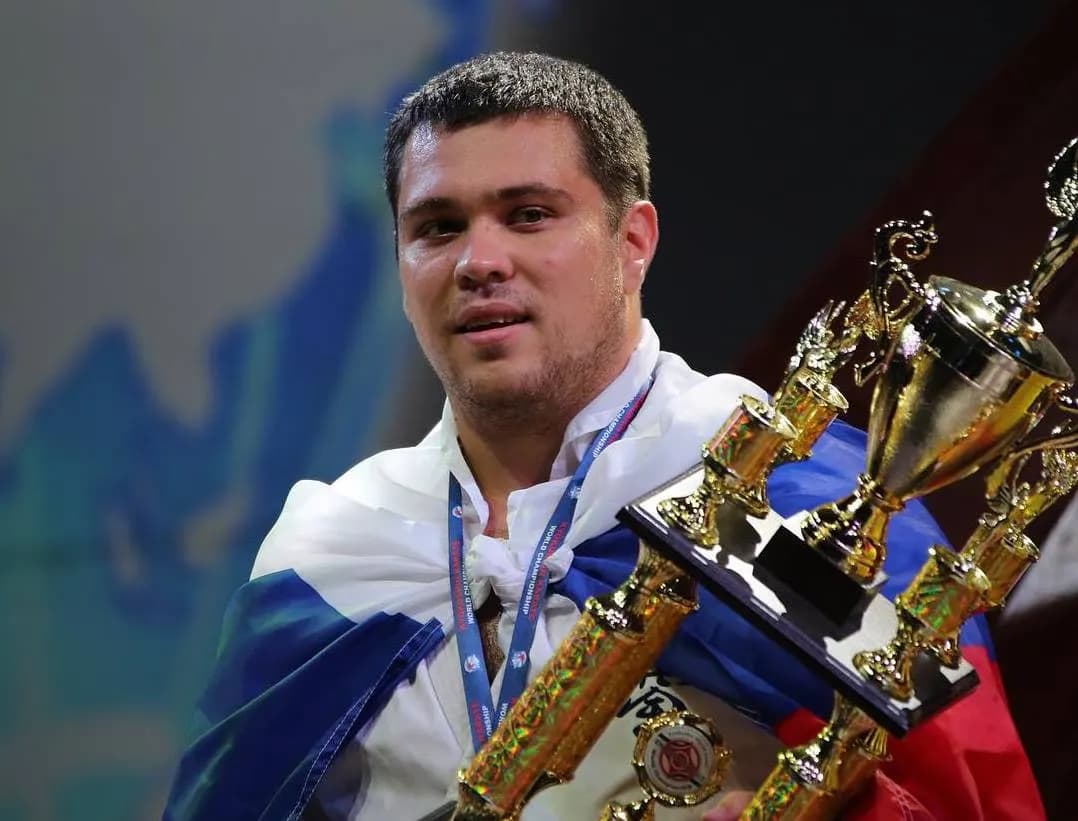 Василий Самадуров (м)
