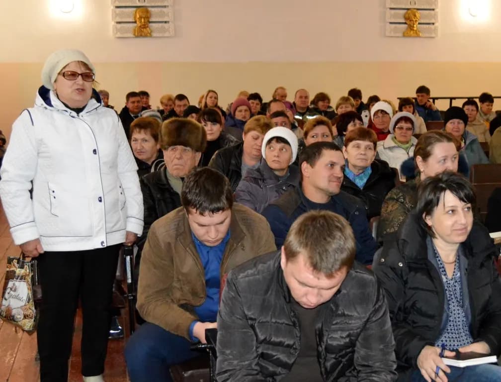 Жители Шедка выступают на отчёте главы